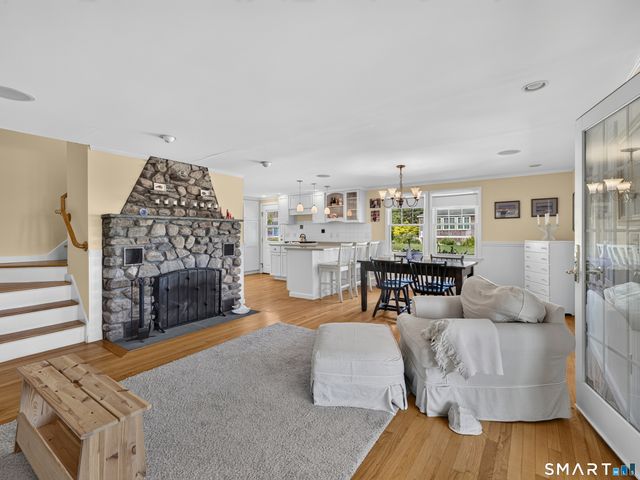 15 James Street, Stonington, CT 06378