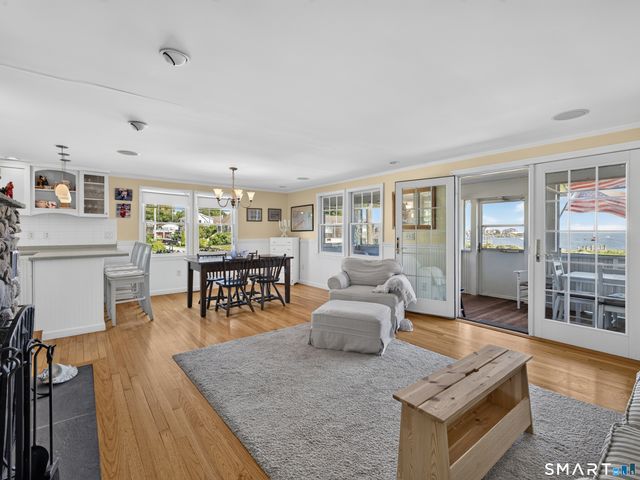 15 James Street, Stonington, CT 06378