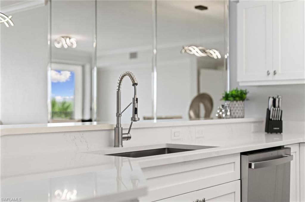 9700 Gulf Shore DR 202, NAPLES, FL 34108 — photo 2