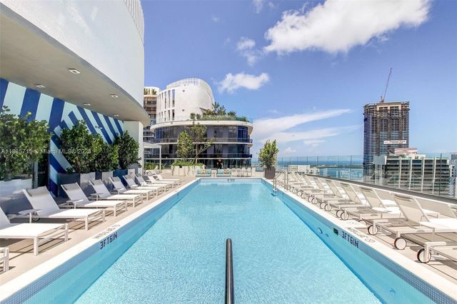 55 SW 9th St 2309, Miami, FL 33130