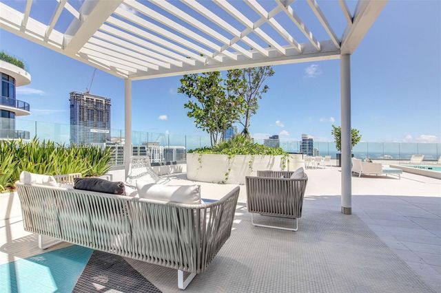55 SW 9th St 2309, Miami, FL 33130