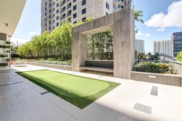 55 SW 9th St 2309, Miami, FL 33130