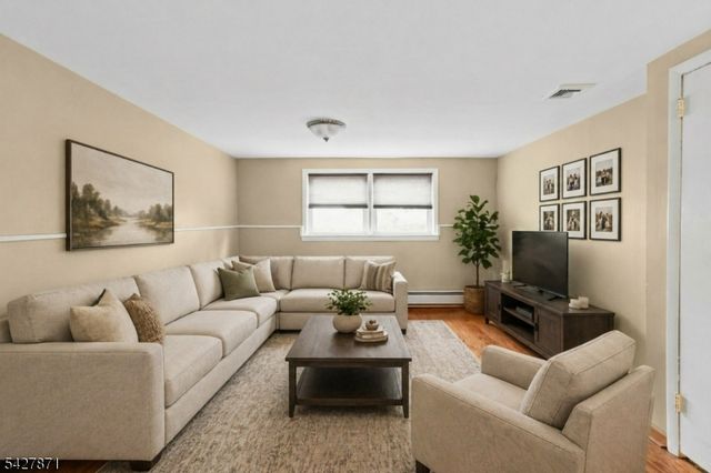 36 Wadsworth Ter, Cranford Twp., NJ 07016