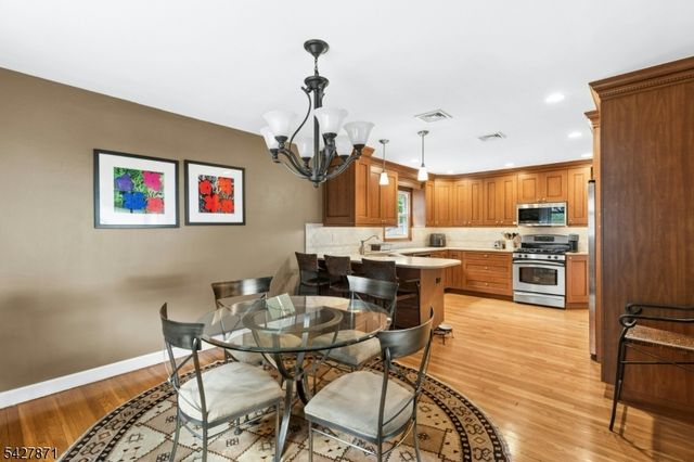 36 Wadsworth Ter, Cranford Twp., NJ 07016