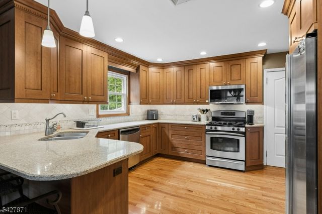36 Wadsworth Ter, Cranford Twp., NJ 07016