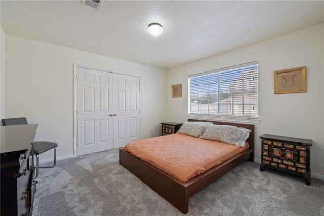 2060 Glencove Drive, Seabrook, TX 77586