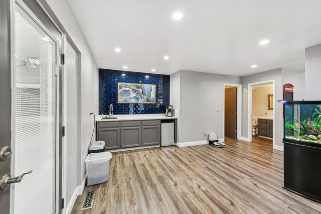 9764 Angel Ct, Stockton, CA 95209