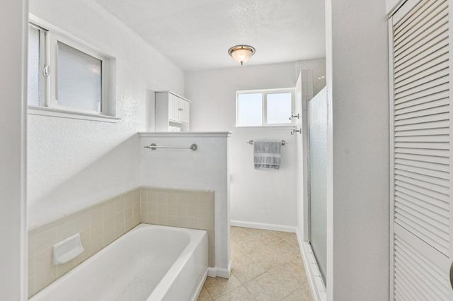 9764 Angel Ct, Stockton, CA 95209