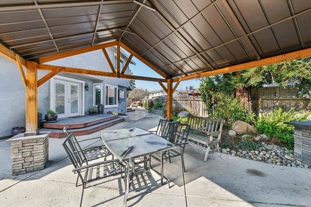 9764 Angel Ct, Stockton, CA 95209