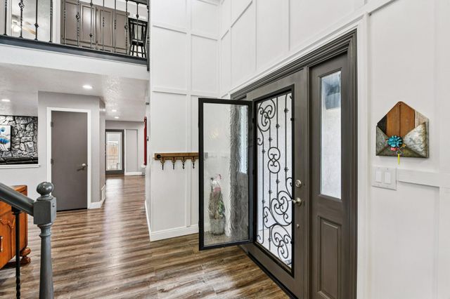 9764 Angel Ct, Stockton, CA 95209