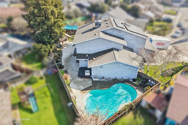 9764 Angel Ct, Stockton, CA 95209