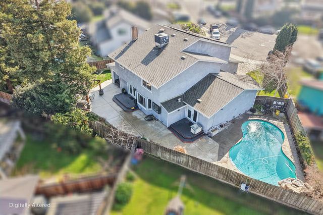 9764 Angel Ct, Stockton, CA 95209