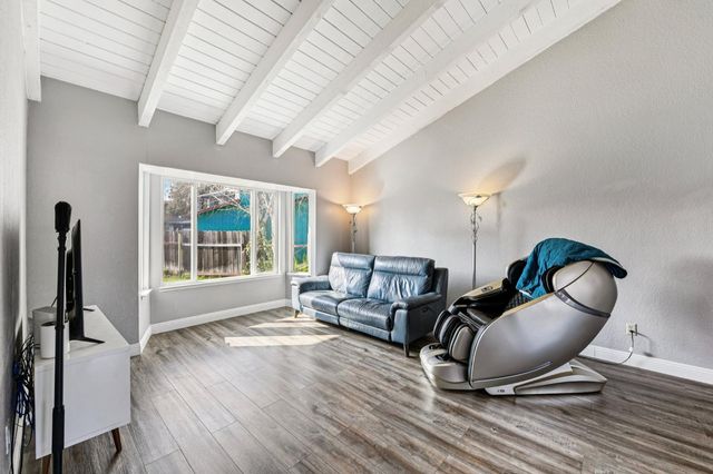 9764 Angel Ct, Stockton, CA 95209