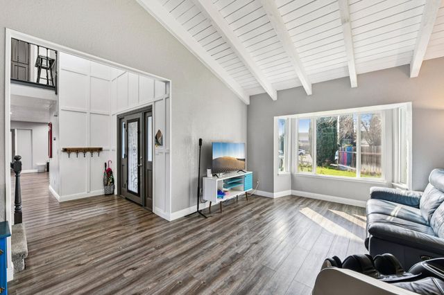 9764 Angel Ct, Stockton, CA 95209