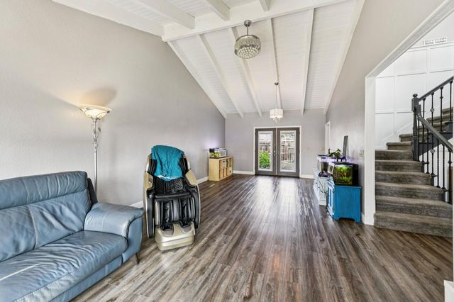 9764 Angel Ct, Stockton, CA 95209