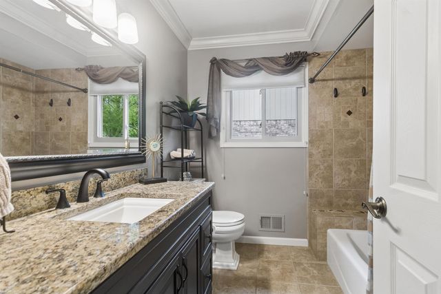 52317 Sawmill Creek Drive, Macomb Twp, MI 48042