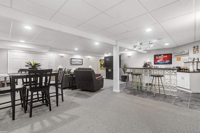 52317 Sawmill Creek Drive, Macomb Twp, MI 48042