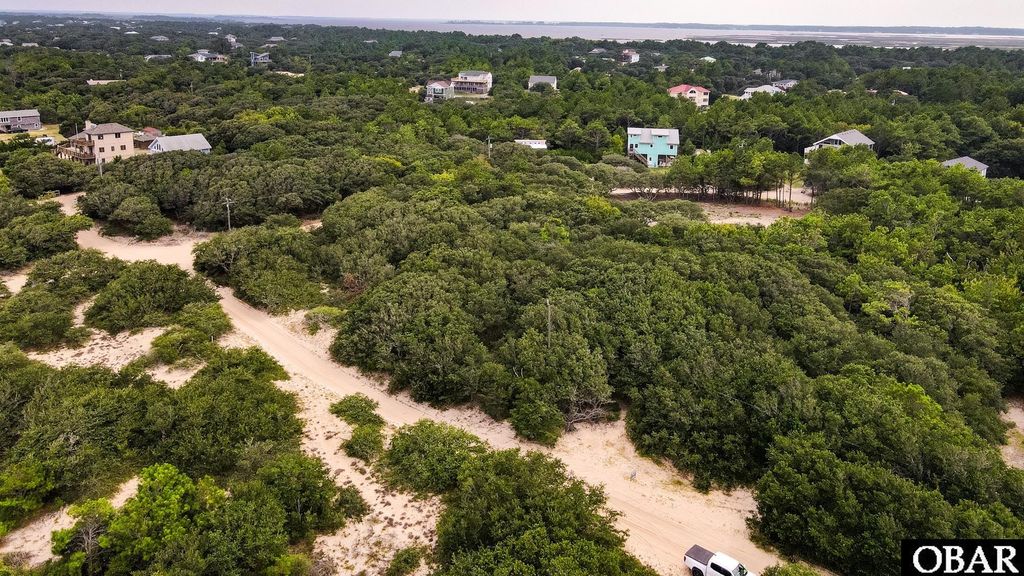Image 8 of property listing at 2254 Sandpiper Road, Corolla, NC 27927