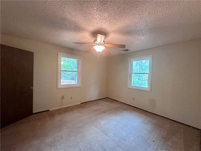 10841 W High Meadows Drive, Rogers, AR 72756