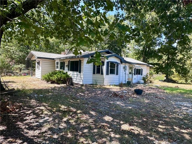10841 W High Meadows Drive, Rogers, AR 72756