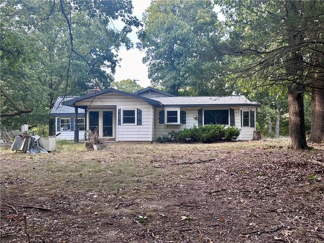10841 W High Meadows Drive, Rogers, AR 72756