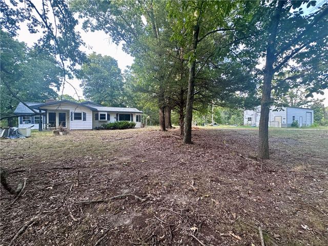 10841 W High Meadows Drive, Rogers, AR 72756