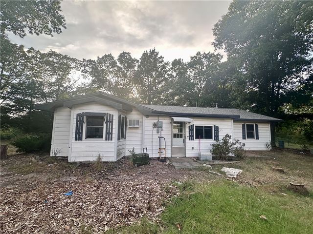 10841 W High Meadows Drive, Rogers, AR 72756