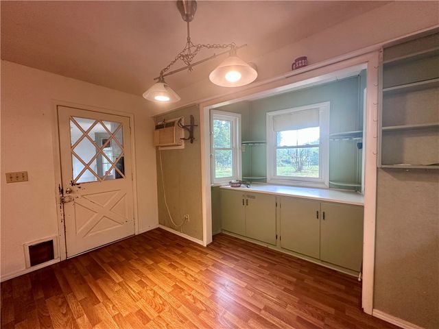 10841 W High Meadows Drive, Rogers, AR 72756