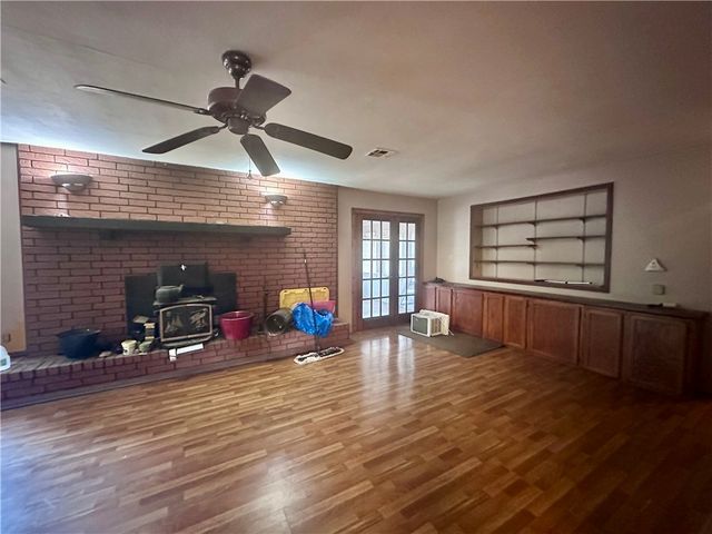 10841 W High Meadows Drive, Rogers, AR 72756