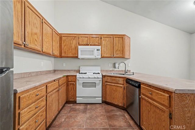 5300 Plute Pass Street, Bakersfield, CA 93307