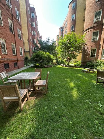 35-24 78th Street A67, Jackson Heights, NY 11372