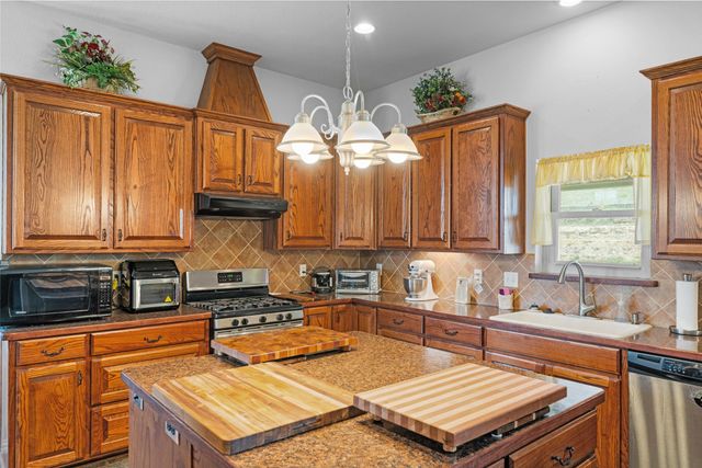 1114 Mount Lane, Rhome, TX 76078