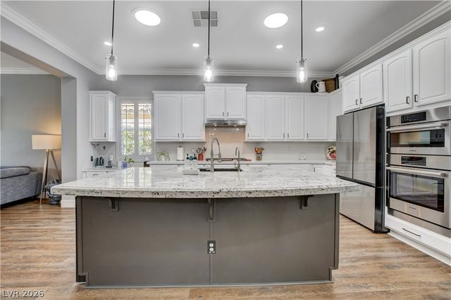 7087 April Wind Avenue, Las Vegas, NV 89131