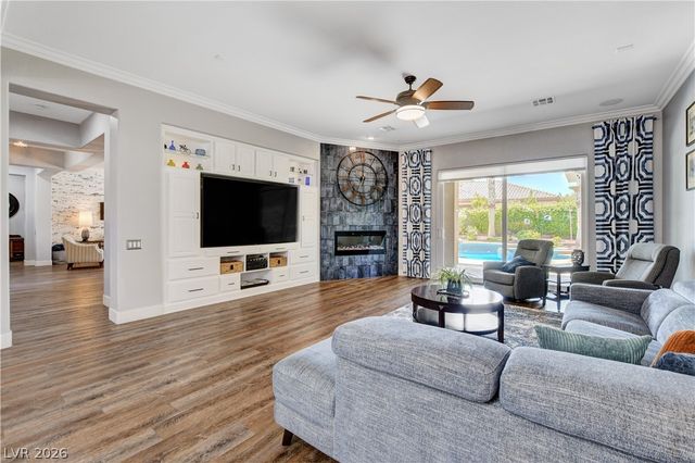 7087 April Wind Avenue, Las Vegas, NV 89131