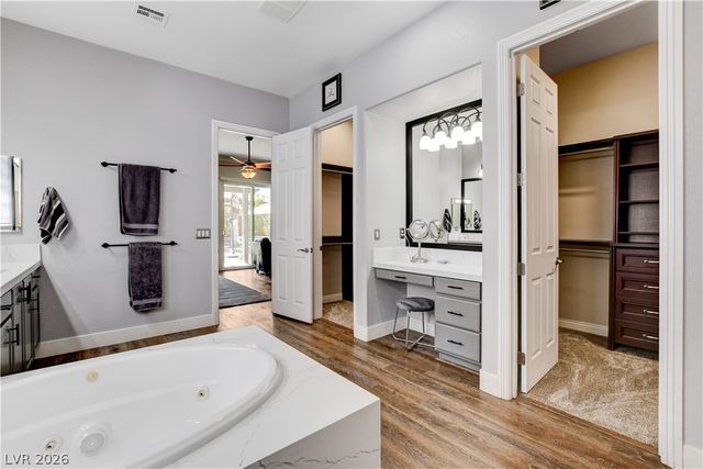 7087 April Wind Avenue, Las Vegas, NV 89131