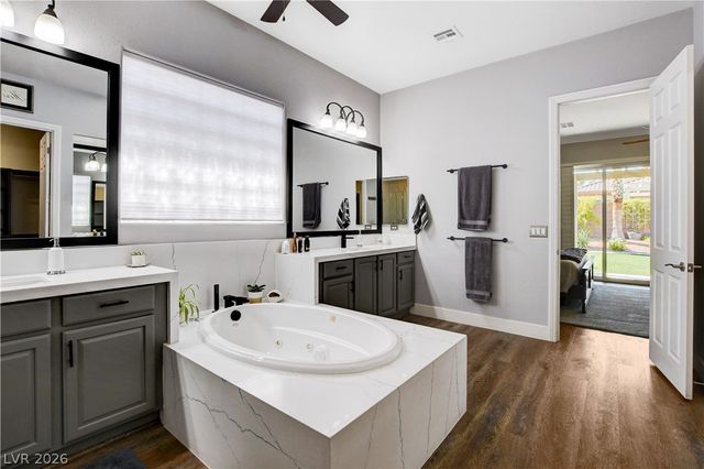 7087 April Wind Avenue, Las Vegas, NV 89131
