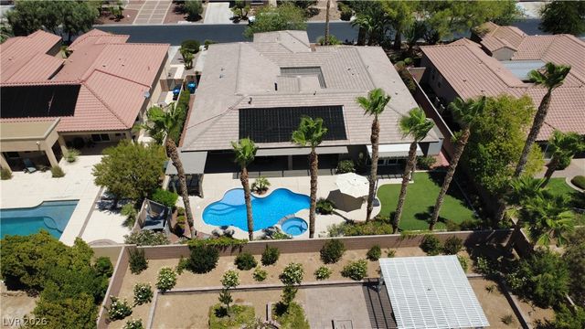 7087 April Wind Avenue, Las Vegas, NV 89131