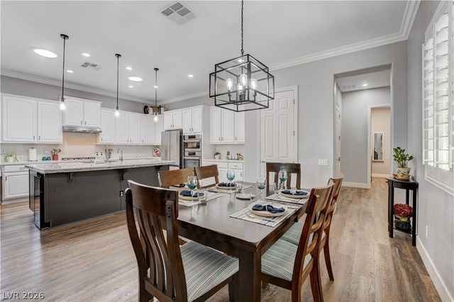 7087 April Wind Avenue, Las Vegas, NV 89131