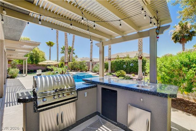 7087 April Wind Avenue, Las Vegas, NV 89131