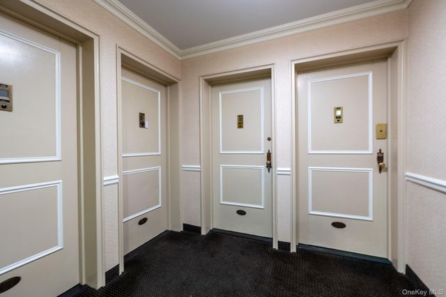 185 Bryant Avenue 1M, White Plains, NY 10605