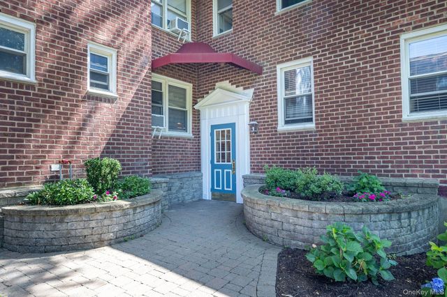 185 Bryant Avenue 1M, White Plains, NY 10605