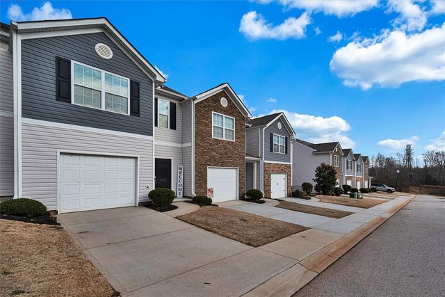 105 Moorlyn Lane, Greer, SC 29650