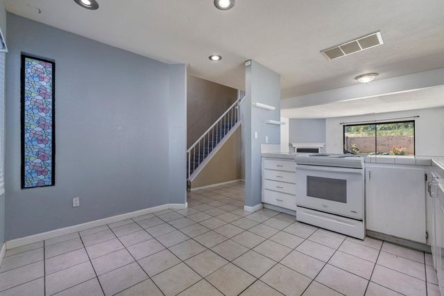 2244 Piccardo Cir, Stockton, CA 95207