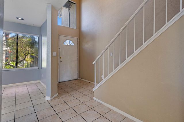 2244 Piccardo Cir, Stockton, CA 95207
