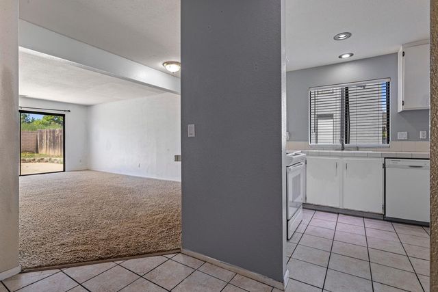 2244 Piccardo Cir, Stockton, CA 95207