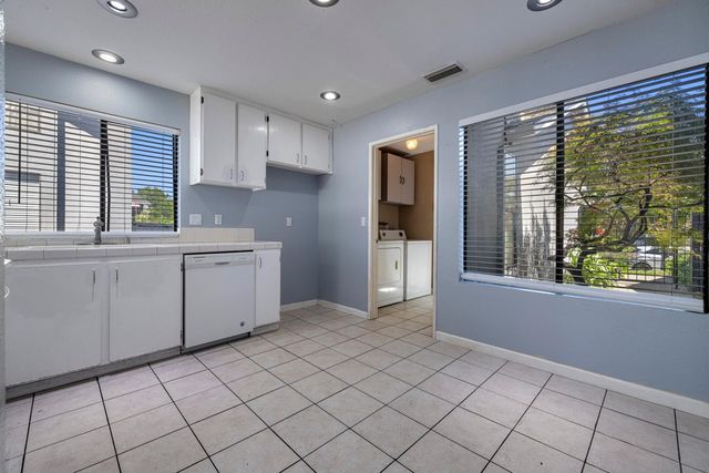 2244 Piccardo Cir, Stockton, CA 95207