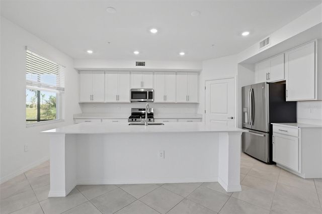 19215 CHERRYSTONE WAY 104, Lakewood Ranch, FL 34211