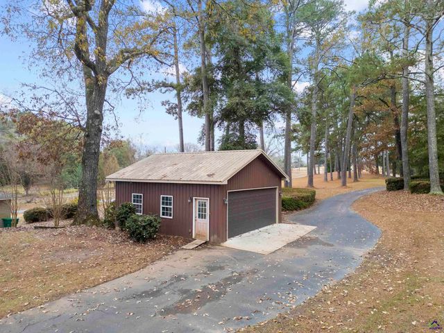 104 Mossland Drive, Perry, GA 31069