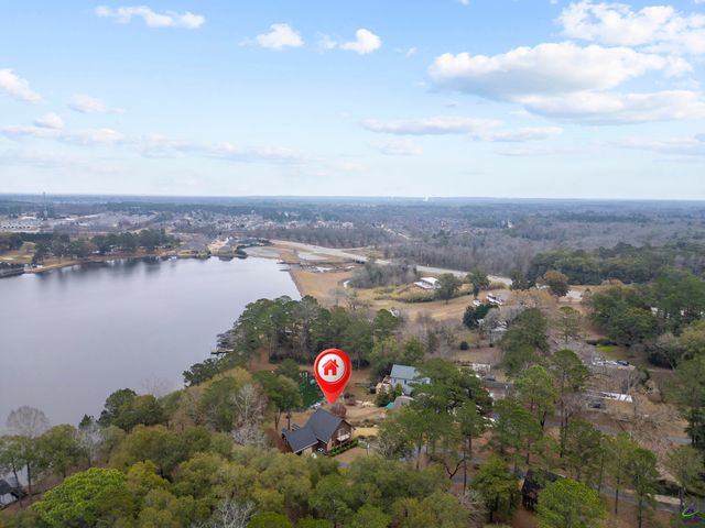 104 Mossland Drive, Perry, GA 31069