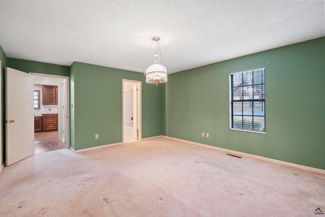 104 Mossland Drive, Perry, GA 31069